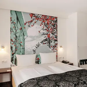Otel Helvetia Center Münih